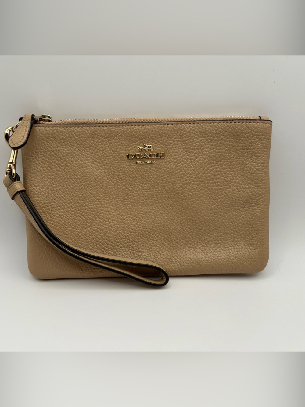 Coach Tan Gold  Zip Wristlet Wallet Medium Pebbled Leather Classic Phone Cards